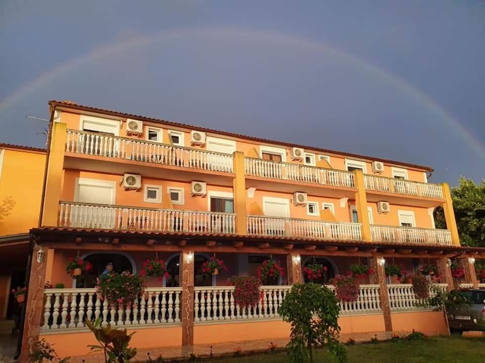 Villa Nikolina เมดูลิน ภายนอก รูปภาพ