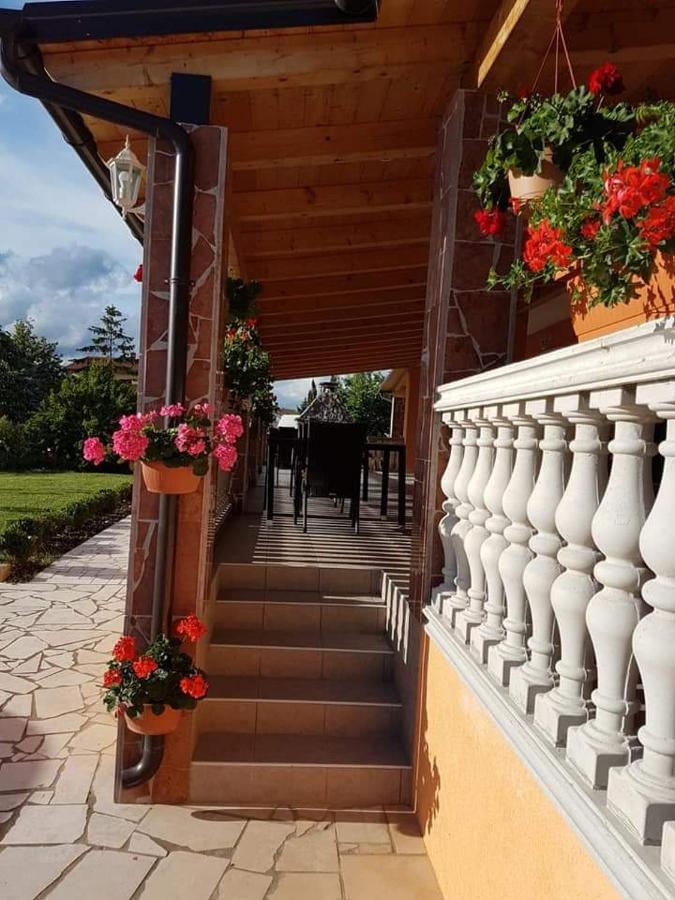 Villa Nikolina เมดูลิน ภายนอก รูปภาพ